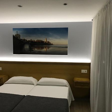 Hostal Libertad Χιχόν Εξωτερικό φωτογραφία