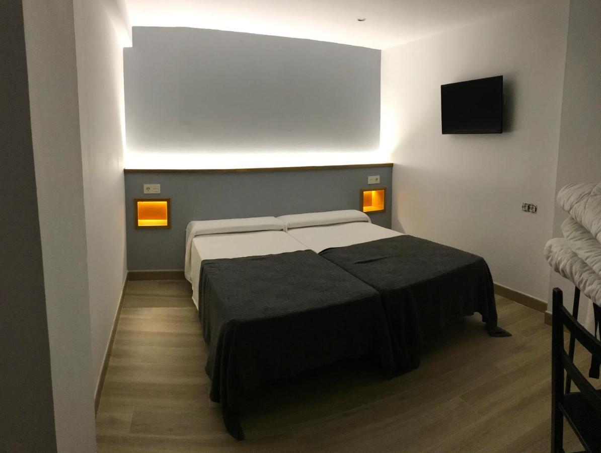 Hostal Libertad Χιχόν Εξωτερικό φωτογραφία