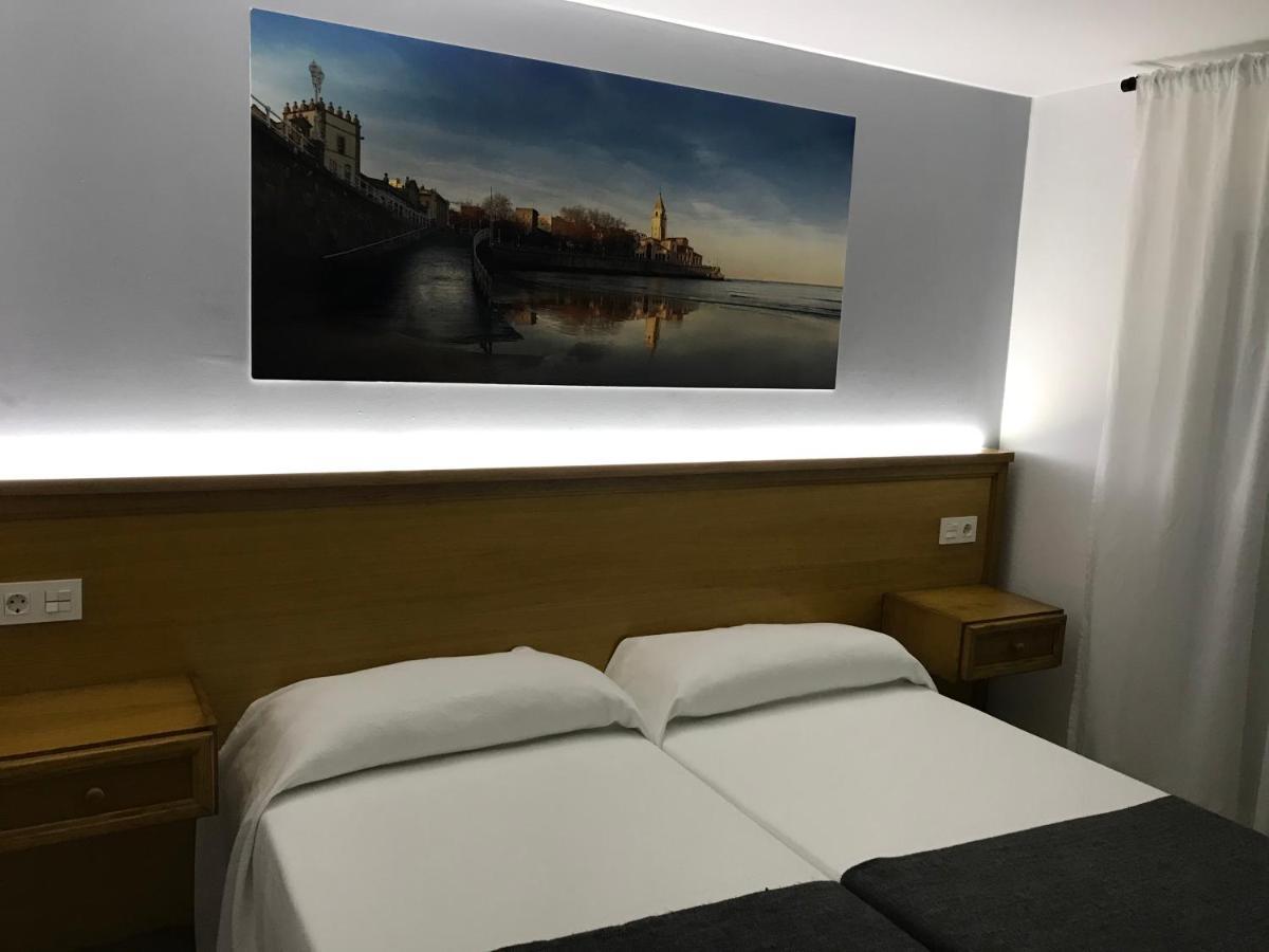 Hostal Libertad Χιχόν Εξωτερικό φωτογραφία