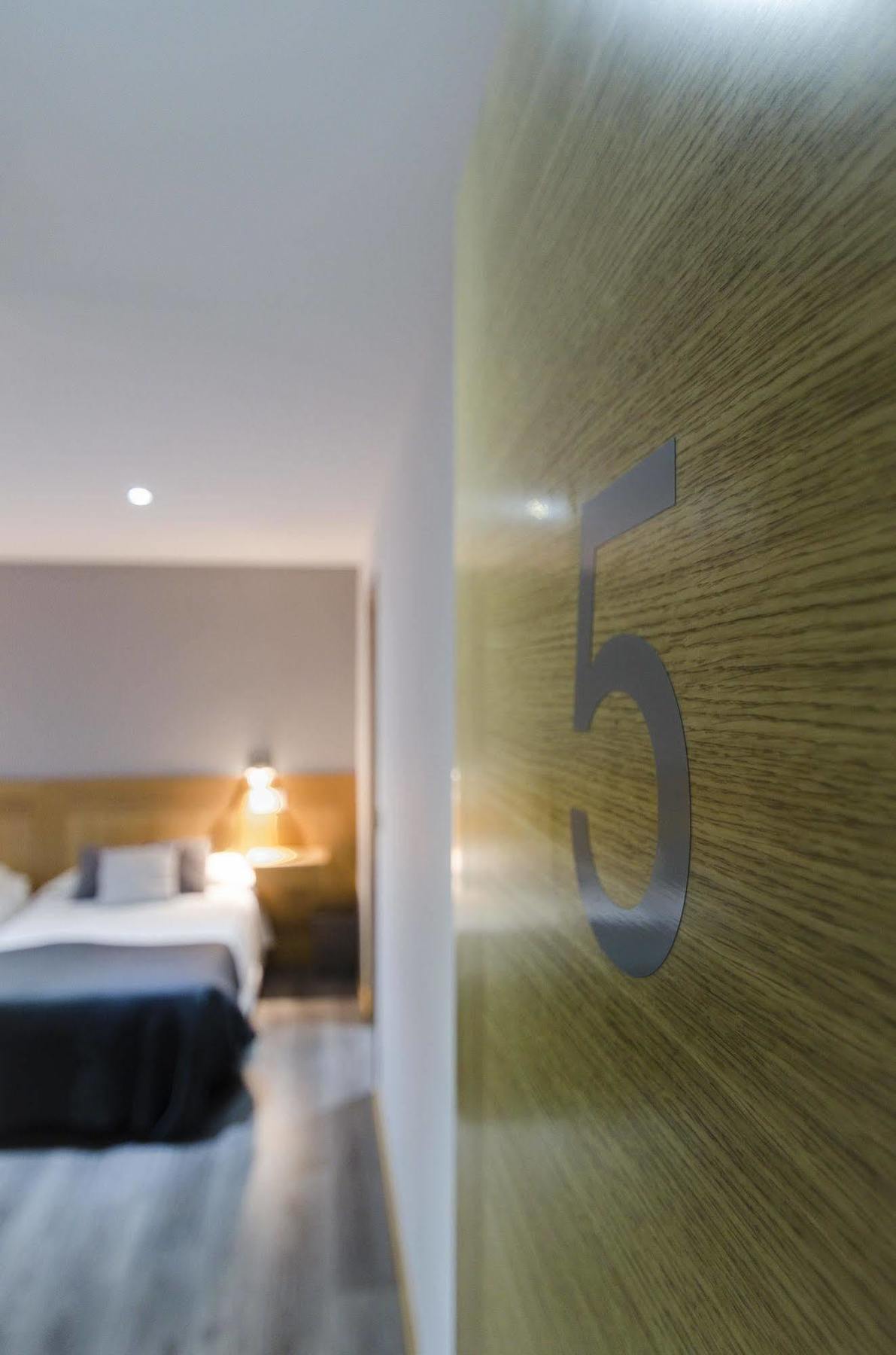 Hostal Libertad Χιχόν Εξωτερικό φωτογραφία